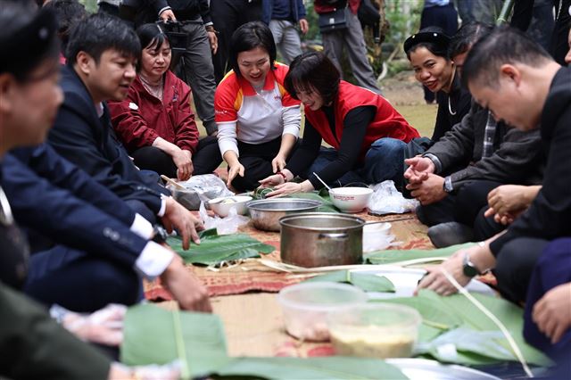Tết đồng bào 2026 mang hơi ấm mùa Xuân đến vùng cao Tuyên Quang
