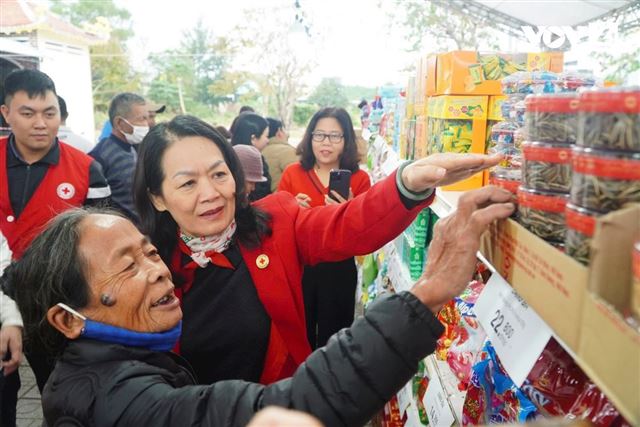Chợ Tết Nhân ái – Nơi lan tỏa yêu thương