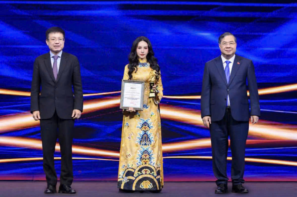 CHÚC MỪNG PHÓ CHỦ TỊCH TRUNG ƯƠNG HỘI CHỮ THẬP ĐỎ VIỆT NAM ĐƯỢC VINH DANH DOANH NHÂN TIÊU BIỂU XUẤT SẮC NĂM 2026