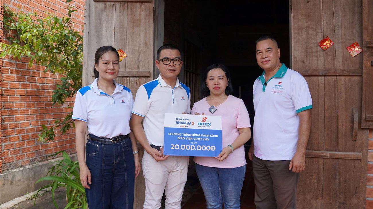 Chươn trình Đồng hành cùng giáo viên vượt khó với chủ đề “Trao yêu thương tới những người gieo chữ nơi biên giới Tây Ninh”