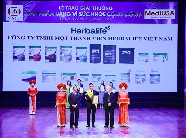 Herbalife Việt Nam đạt giải thưởng “Sản phẩm vàng vì sức khỏe cộng đồng” lần thứ 10 liên tiếp