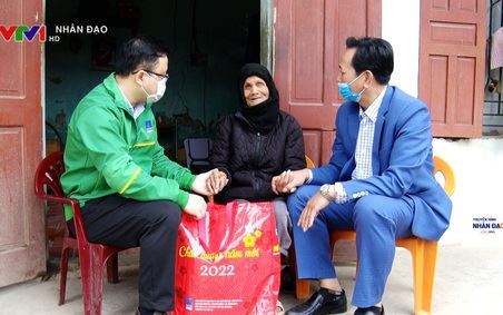 Cùng nhìn lại hành trình ý nghĩa của “Xuân yêu thương- Tết sẻ chia” VTV1 Ngày 14.2.2022