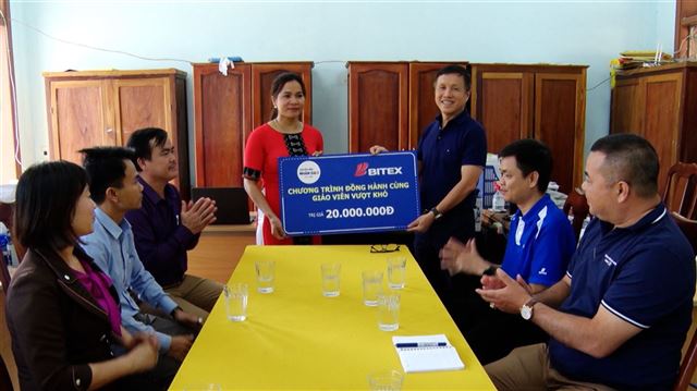 Đồng hành cùng giáo viên vượt khó tại Long An VTV1 Ngày 18.12.2023