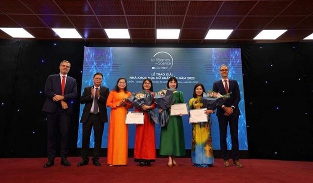 3 nhà khoa học nữ Việt Nam xuất sắc được trao giải thưởng L’Oréal-UNESCO