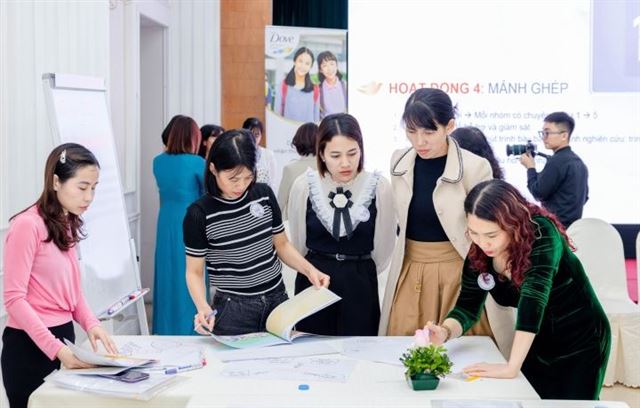 Nâng cao nhận thức về giá trị bản thân cho các em học sinh THCS