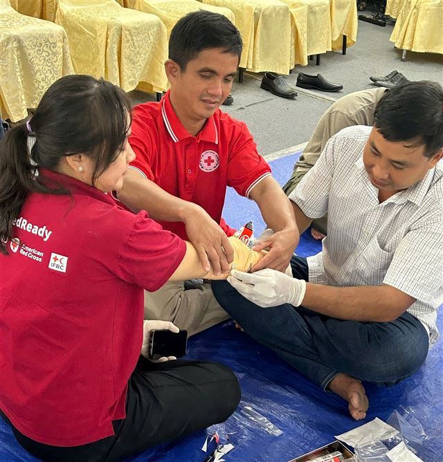 Nâng cao năng lực cho tình nguyện viên Chữ thập đỏ về kỹ năng sơ cấp cứu