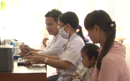 Tính nhân văn của tấm thẻ BHYT huyện đảo Lý Sơn, Phú Quý