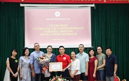 Lễ chia tay Trưởng đại diện Hội CTĐ Thụy Sĩ tại Việt Nam