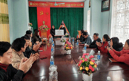 Quảng Bình: Tiếp nhận 100 triệu đồng thực hiện mô hình Trường tới Trường - Kết nối yêu thương.