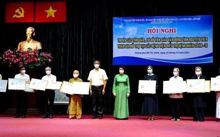 TP Hồ Chí Minh tuyên dương các tình nguyện viên tôn giáo tham gia chống dịch