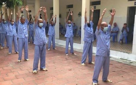 Quan tâm, hỗ trợ đối với các đối tượng có nguy cơ cao về rối nhiễu tâm trí