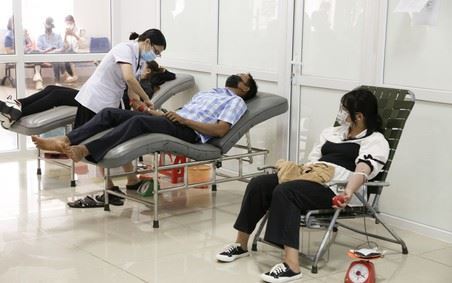 Hiến máu tình nguyện: Nhiều lợi ích thiết thực