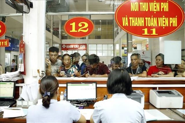 Sửa Luật Bảo hiểm y tế: Giảm phiền hà, bớt chi phí trung gian