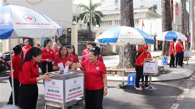 TP. Hồ Chí Minh: Phát động quyên góp cứu trợ đồng bào vùng thiên tai
