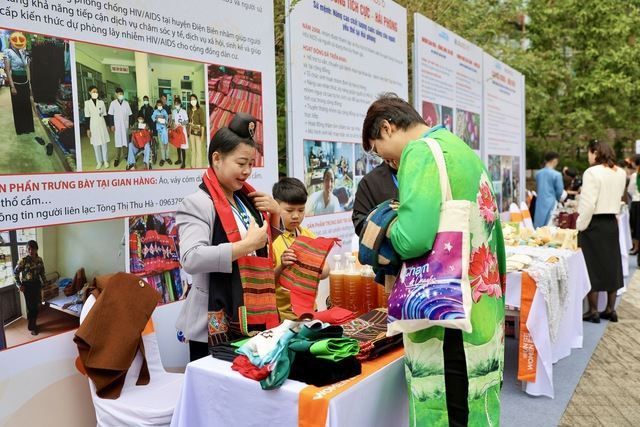 Công bằng, bình đẳng trong tiếp cận dịch vụ phòng chống HIV và bạo lực trên cơ sở giới