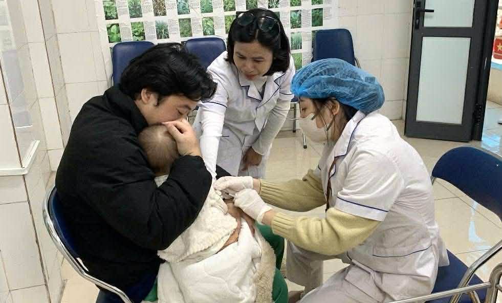 Bệnh sởi vào mùa, dịch dễ lây lan rộng