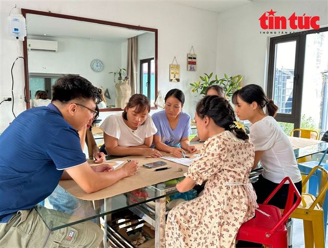 Lớp học nghề nâng bước cho người yếu thế