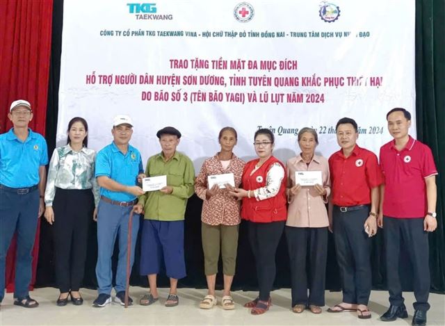 Hơn 3,8 tỷ đồng hỗ trợ bà con 5 tỉnh khắc phục hậu quả mưa lũ