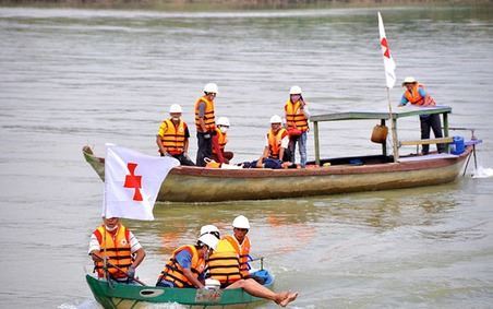 Mỹ viện trợ 100.000 USD giúp Việt Nam hỗ trợ bà con miền Trung