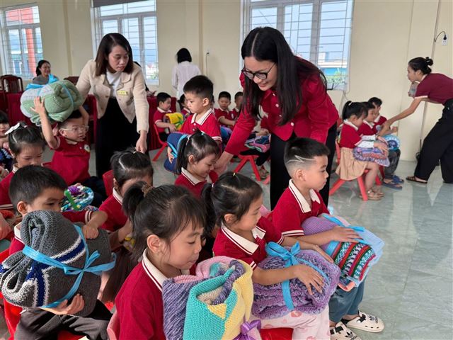 Phú Thọ: Trao yêu thương – Sưởi ấm mùa đông