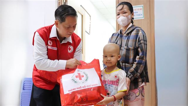 Trung thu yêu thương đến với thiếu nhi TP. Hồ Chí Minh