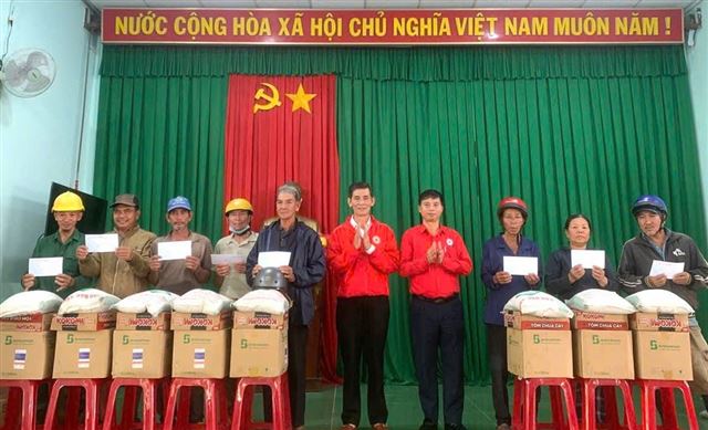 Ninh Bình: Trao 500 suất quà hỗ trợ đồng bào vùng mưa lũ tại Gia Lai