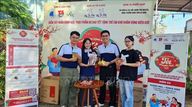 Gửi yêu thương, mang hương vị Tết đến trẻ em vùng biên giới