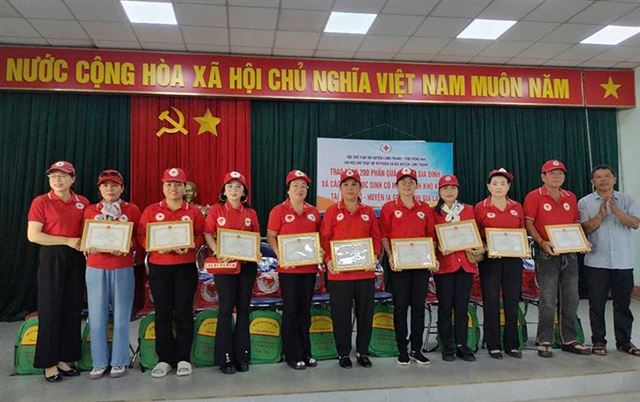 Gia Lai: Hỗ trợ trên 120 triệu đồng cho người dân khó khăn Ia Tô, Ia Grai