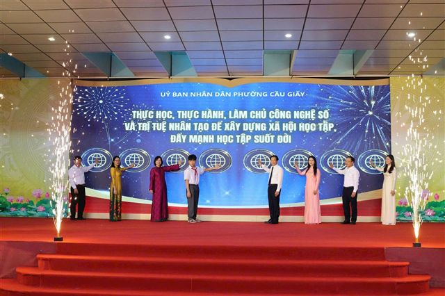 Học tập suốt đời trong thời đại số
