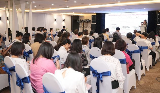 Cần tăng cường chăm sóc sức khỏe cho phụ nữ trong thời kỳ mãn kinh