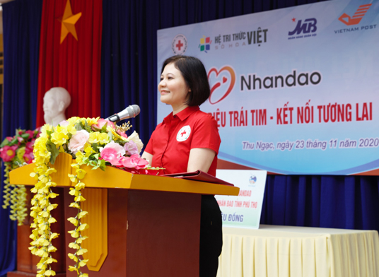 Chắp thêm khát vọng học tập cho các em học sinh nghèo Phú Thọ