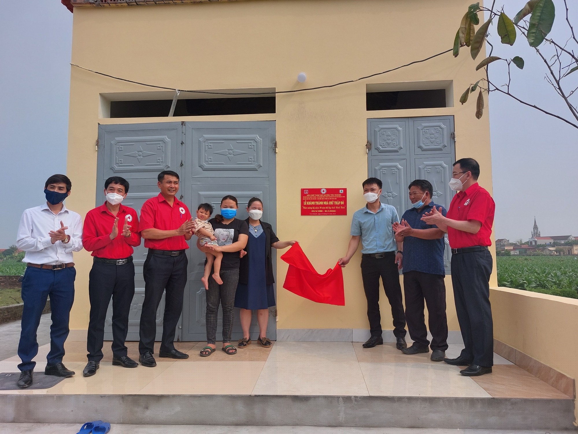 Những ngôi nhà “Chữ thập đỏ” – Giúp người nghèo thực hiện ước mơ