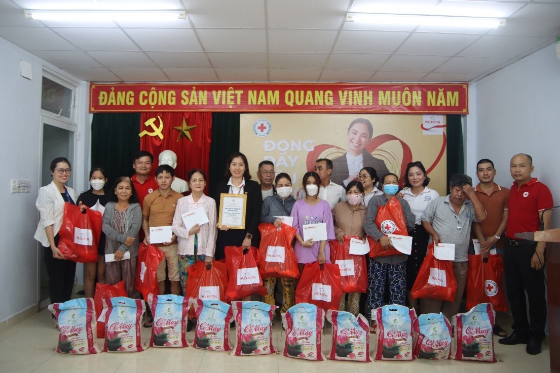 Đà Nẵng: Tổ chức Chương trình “Đong đầy yêu thương - Đồng hành vượt khó