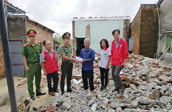 Quảng Nam: Kết nối hỗ trợ người dân bị thiệt hại do bão số 4 (Noru)