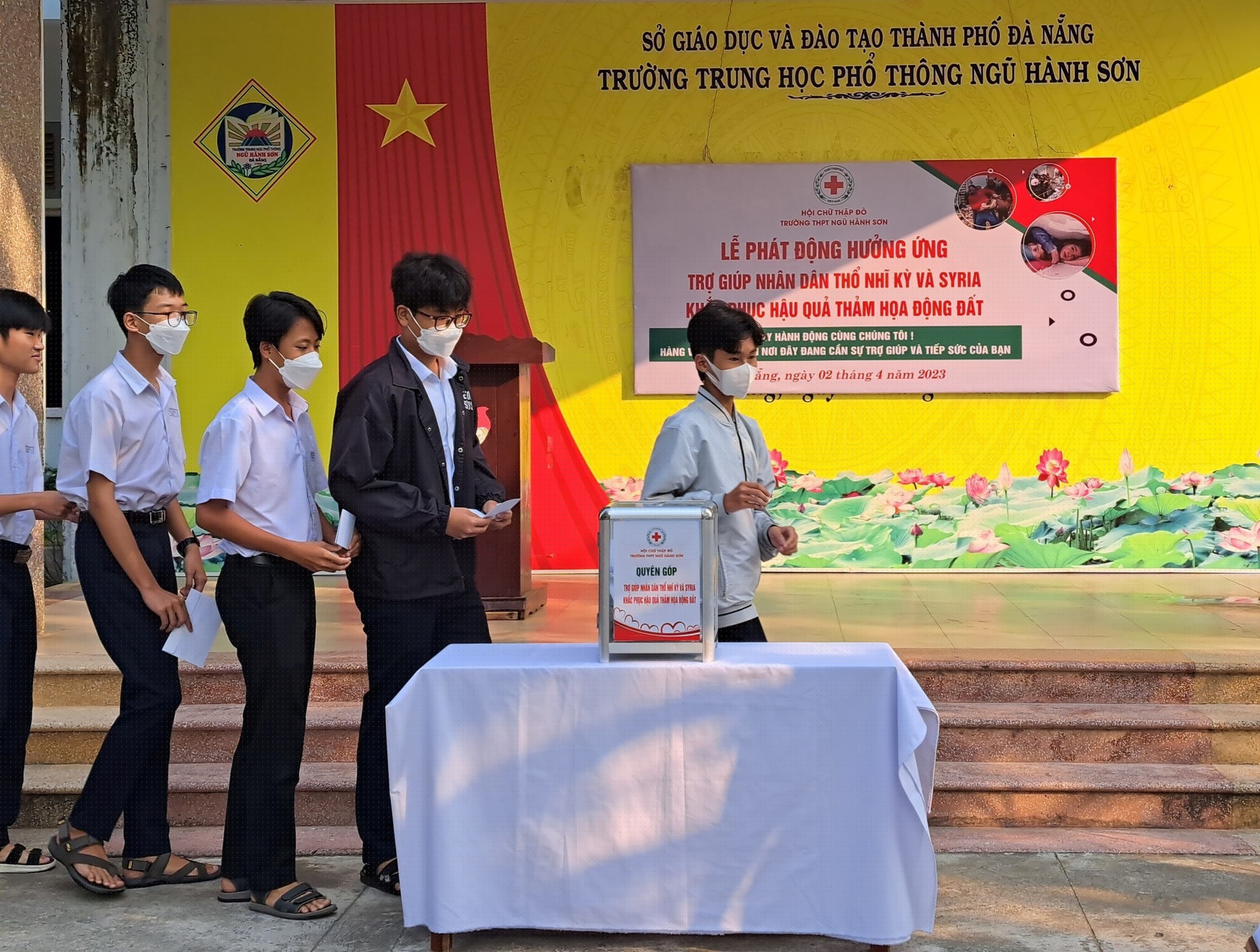 Đà Nẵng: Trường THPT Ngũ Hành Sơn hưởng ứng lời kêu gọi ủng hộ nhân dân Thổ Nhĩ Kỳ và Syria