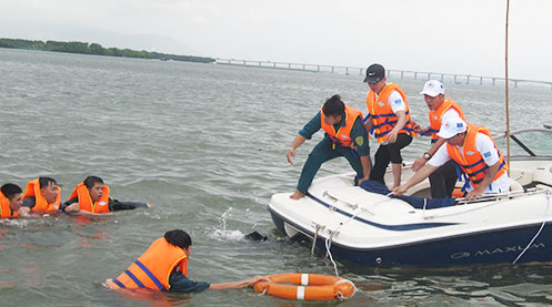 Hội Chữ thập đỏ tỉnh Bình Định: Diễn tập phòng chống thiên tai và tìm kiếm cứu nạn