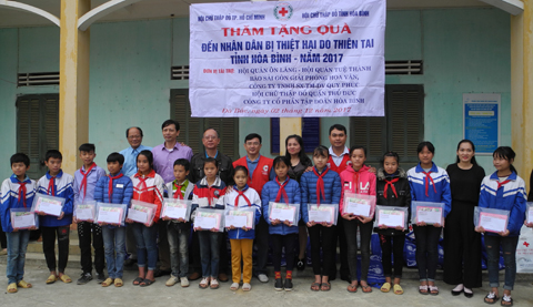 Chữ thập đỏ TP. Hồ Chí Minh san sẻ nỗi đau với đồng bào thiên tai