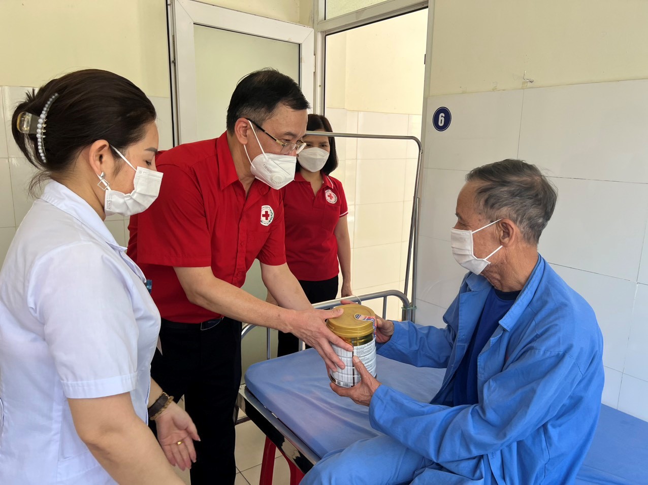 Ninh Bình: Trao tặng yêu thương cho người bệnh