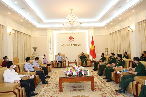 Ban Cứu trợ Trung ương trao 54,506 tỷ đồng hỗ trợ Bộ Quốc phòng chống dịch Covid-19