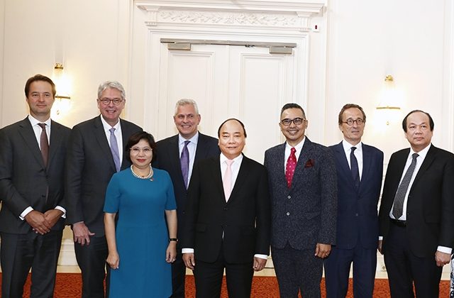 Thủ tướng Nguyễn Xuân Phúc tiếp các lãnh đạo doanh nghiệp tại Hà Lan