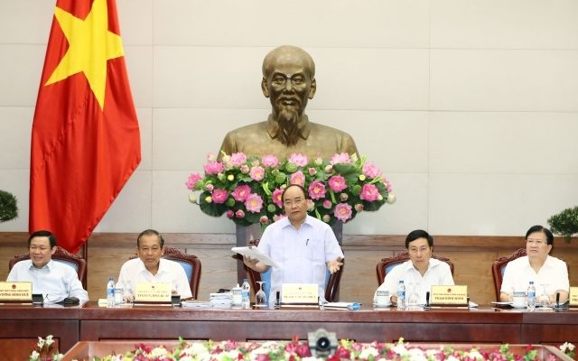 Thủ tướng Nguyễn Xuân Phúc: “Tăng trưởng sản xuất phải gắn liền với hiệu quả”