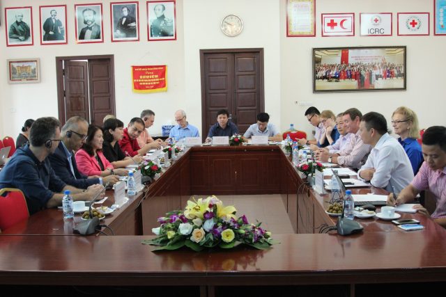 HỘI CHỮ THẬP ĐỎ VIỆT NAM LÀM VIỆC VỚI CÁC CƠ QUAN LIÊN HIỆP QUỐC: NÂNG CAO HIỆU QUẢ TRONG ỨNG PHÓ VỚI THIÊN TAI THẢM HỌA