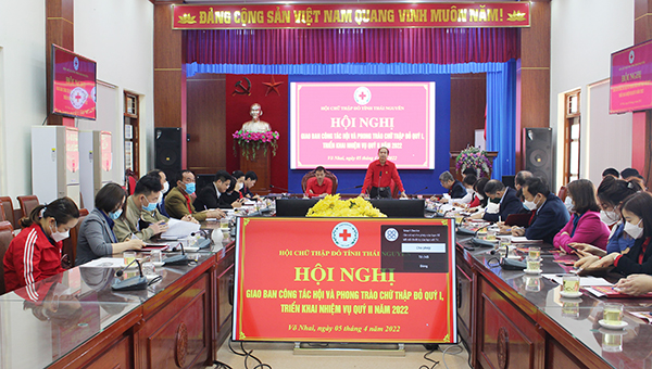 Thái Nguyên: Tặng quà cho gần 30 nghìn học sinh khó khăn, gia đình chính sách quý I/2022