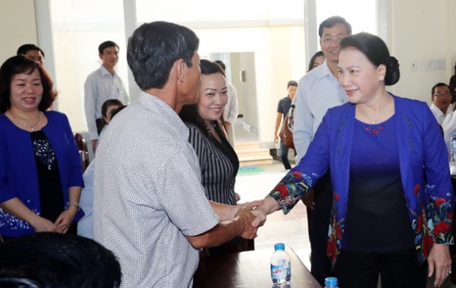 Chủ tịch Quốc hội Nguyễn Thị Kim Ngân tiếp xúc cử tri TP Cần Thơ