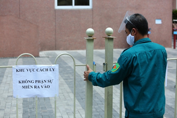 Hà Nội nỗ lực khoanh vùng, truy vết thần tốc các ca nghi nhiễm Covid-19