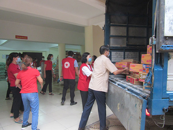 Hà Nam: 76 tấn hàng hỗ trợ người dân TP. Hồ Chí Minh, Bình Dương và Đồng Nai chống dịch Covid – 19