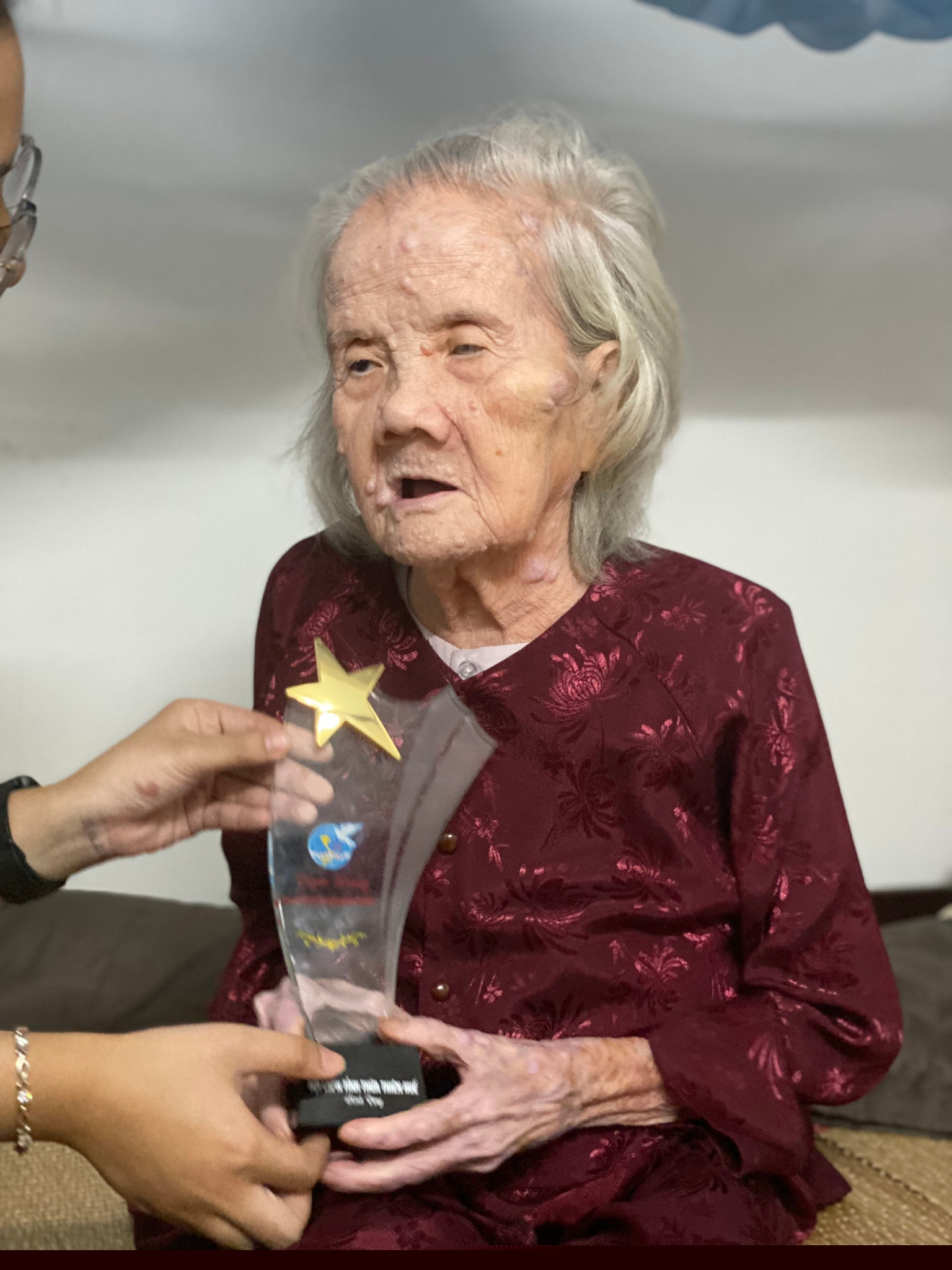 Gặp cụ bà ở Huế suốt 3 thập kỷ cho sinh viên nghèo vào nhà ở miễn phí