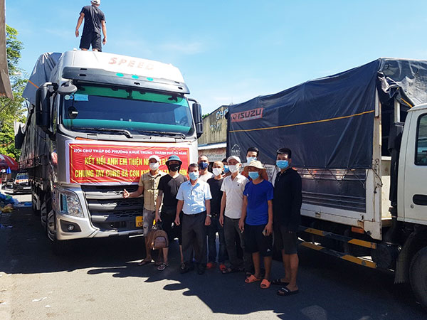 Đà Nẵng: 5 tấn hàng hóa, nhu yếu phẩm được chuyển tới phường Linh Đông, TP. Hồ Chí Minh