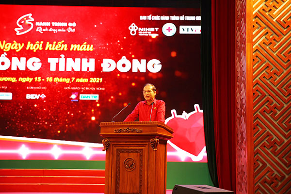 Rộn ràng ngày hội hiến máu “Giọt hồng tỉnh Đông” lần thứ V