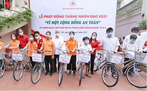 “Tháng Nhân đạo” 2021: Các cấp Hội đã vận động 440 tỷ 956 triệu đồng, trợ giúp 1.036.629 lượt người
